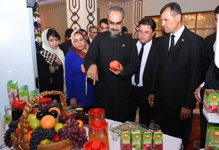 Turkmen Companies Present Their Products to Afghan Entrepreneurs