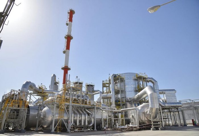 На туркменской бирже растет спрос на нефтехимическую продукцию