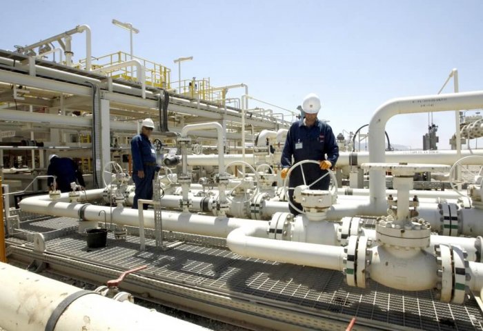 Иран работает над выплатой долга за туркменский газ