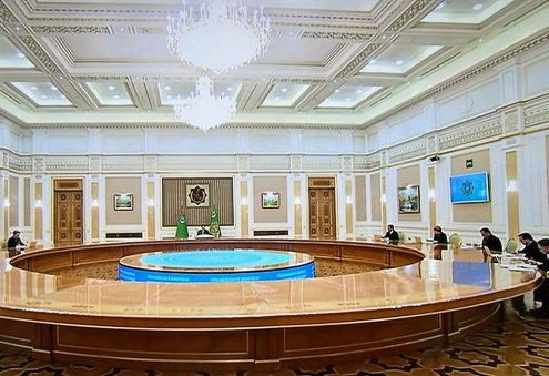 Türkmenistanyň Prezidenti ýurduň birnäçe şäherleriniň we etraplarynyň häkimlerini wezipä belledi