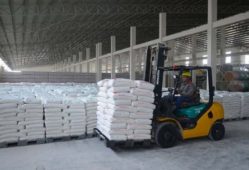 Lebabyň Halaç, Saýat etraplarynda mineral dökünlerini saklamaga niýetlenen ammarlar gurlar