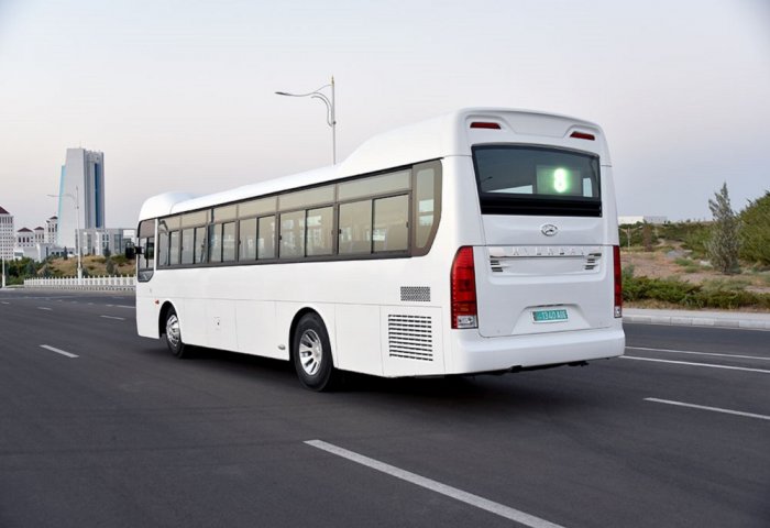 Yeni Hyundai şehir otobüsleri Türkmenistan'a geldi