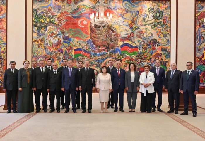 Gurbanguly Berdimuhamedow Azerbaýjanyň Milli Mejlisiniň başlygy bilen duşuşdy Gurbanguly Berdimuhamedow Azerbaýjanyň Milli Mejlisiniň başlygy bilen duşuşdy