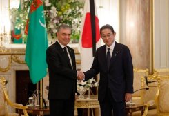 Gurbanguli Berdimuhamedov, Japonya Başbakanı Fumio Kishida ile görüştü