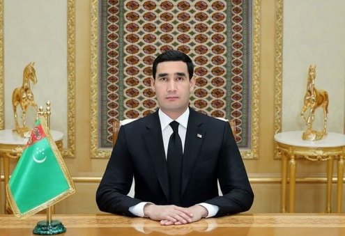 Serdar Berdimuhamedowa Songýungwan uniwersitetiniň syýasy ylymlaryň hormatly doktory derejesi berildi