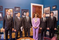 Turkmen Parliamentarians Participate in Open World Program in United States