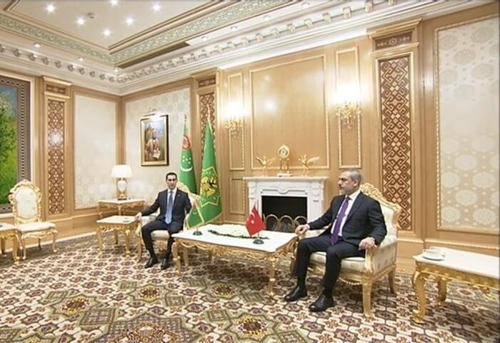 Turkmen President Meets Turkish Foreign Affairs Minister