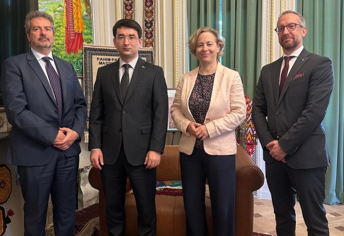 Türkmenistan we Ýewropa maýa goýum banky taslamalara taýýarlygy güýçlendirmekçi