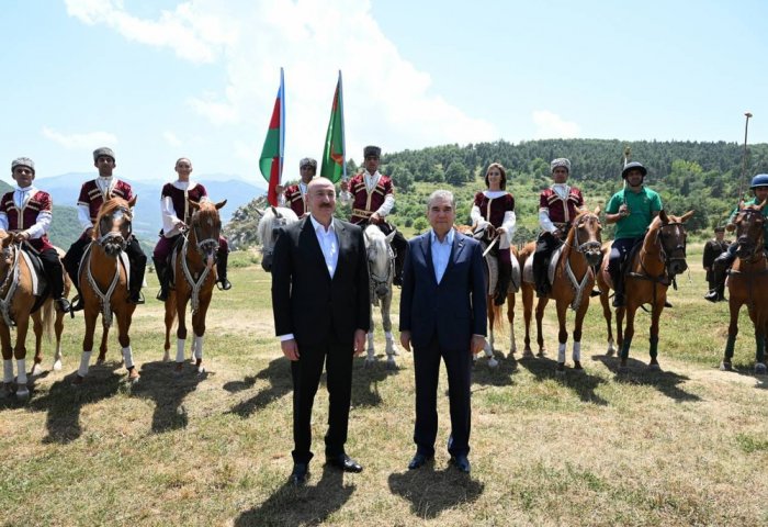 Azerbaijani President Gifts Karabakh Horse to Gurbanguly Berdimuhamedov Azerbaijani President Gifts Karabakh Horse to Gurbanguly Berdimuhamedov