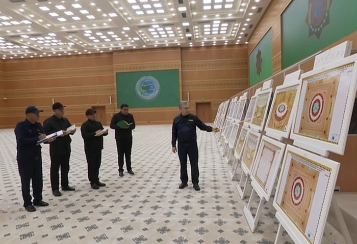 Gurbanguly Berdimuhamedow Awazada geçiriljek halkara çäreleriň guramaçylygy bilen tanyşdy Gurbanguly Berdimuhamedow Awazada geçiriljek halkara çäreleriň guramaçylygy bilen tanyşdy