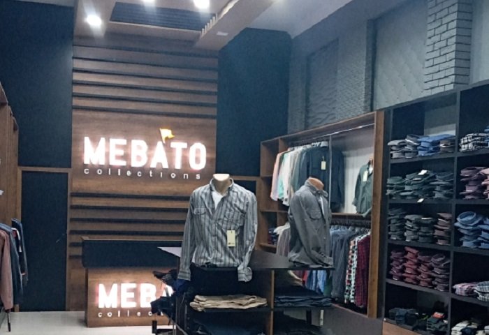 Туркменская компания наладила производство рубашек под маркой «Mebato»