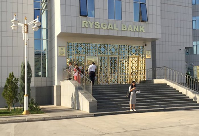 “Rysgal” banky telekeçiler üçin internet banking hyzmatyny açar