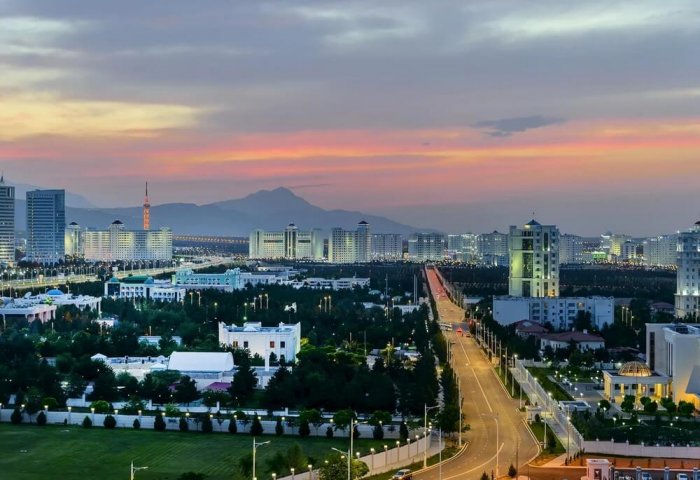 Türkmenistan we Gyrgyzystan energiýa, senagat, agrosenagat hyzmatdaşlygyny maslahatlaşdylar