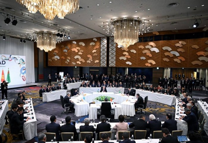 Türkmenistan plastik çüýşelerini, durmuş tehnikasyny gaýtadan işleýän zawodyň taslamasyny öwrenýär Türkmenistan plastik çüýşelerini, durmuş tehnikasyny gaýtadan işleýän zawodyň taslamasyny öwrenýär