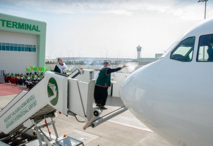 Turkmenistan Airlines Purchases Two Boeing 777-300 Aircrafts