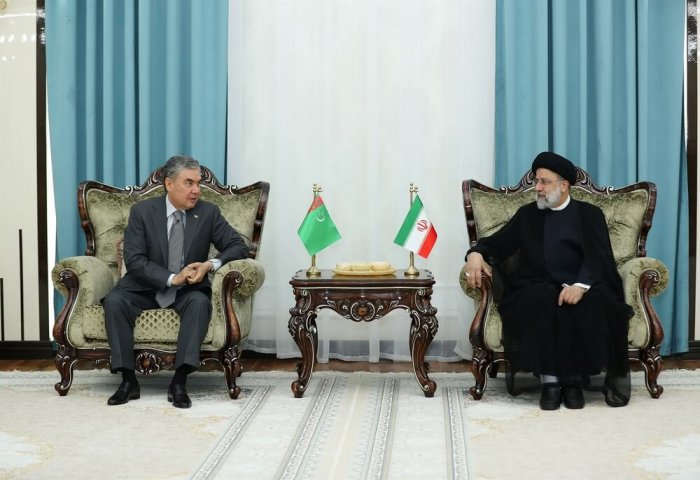 Türkmenistan ve İran Liderleri, doğalgaz meselesinin çözümü konusunda anlaştılar
