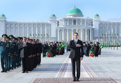 Turkmenistan Marks Constitution and State Flag Day Nationwide