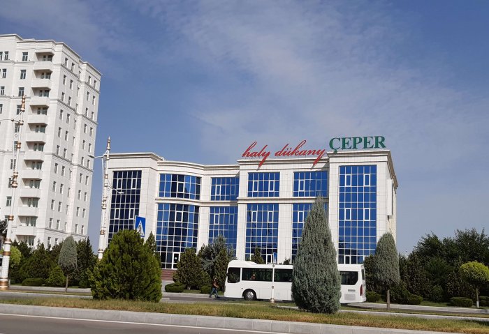 Ковровый магазин «Çeper» предлагает покупателям новые ковровые изделия