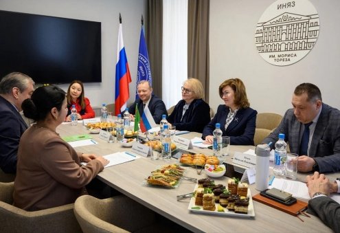 Moskwanyň ýokary okuw jaýynda türkmen dilini öwretmeklik meýilleşdirilýär
