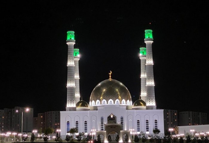 Türkmenistan'ın tüm vilayetlerinde yeni camiler inşa edilecek