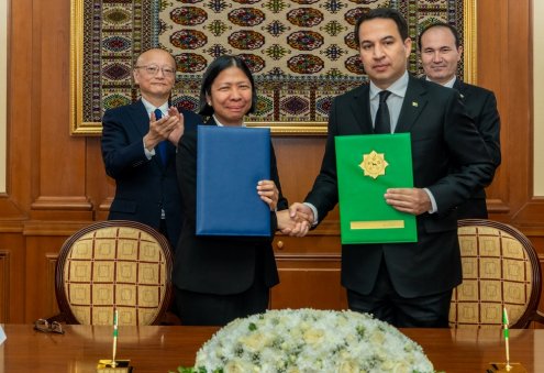 Türkmenistan bilen AÖB Aşgabatda Şepagatçylyk işi boýunça lukmançylyk mekdebini gurar