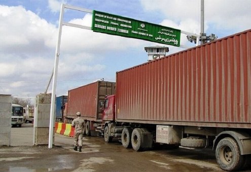 Трафик грузовиков через пункт Серахс на туркмено-иранской границе увеличился втрое