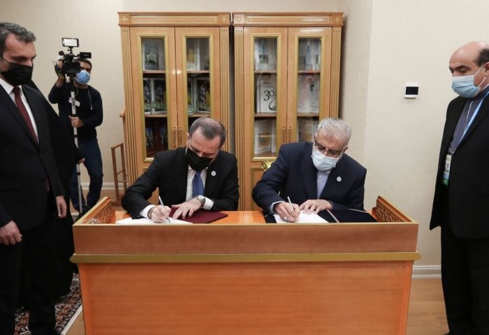 Türkmenistan, İran ve Azerbaycan, üçlü doğalgaz swap anlaşmasını imzaladılar
