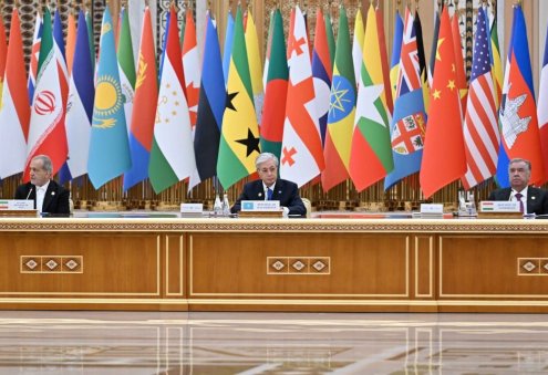 Tokayev Highlights Importance of Protecting Aral and Caspian Ecosystems