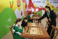 "Kids Expo" sergi-ýarmarkasynda ilkinji halkara küşt ýaryşy geçiriler