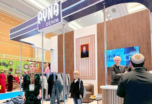 “Ayna Denim” jins önümlerini öndürmekde “Colin’s”, “Befree” bilen hyzmatdaşlyk edýär