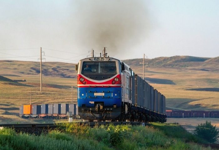 Turkmenistan, Russia Look to Launch Container Service on North-South Corridor