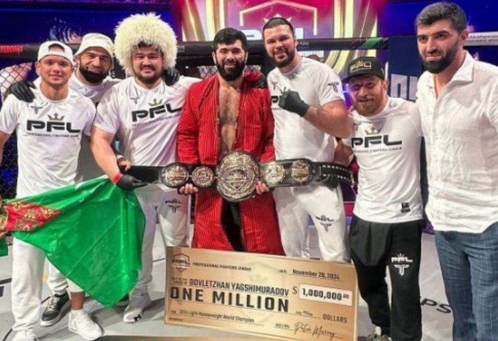 Довлетджан Ягшимурадов стал чемпионом PFL в полутяжелом весе