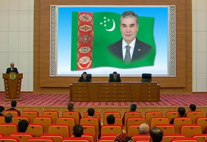 Türkmenistan Devlet Başkanlığı seçimleri için üç yeni aday daha sunuldu