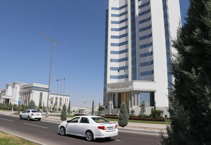 “Türkmenbaşy” banky açyk görnüşli paýdarlar jemgyýetine öwrüler