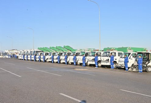 Автопарк коммунальных служб Ашхабада обновлён на 194 единицы техники