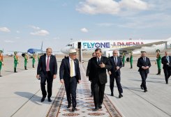 Ermenistanyň Premýer-ministri Nikol Paşinýan iş sapary bilen Türkmenistana geldi