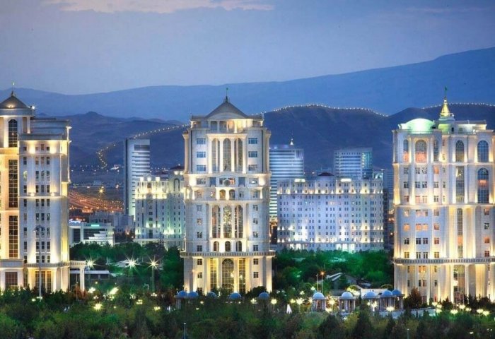 Türkmenistan’da mimari faaliyetlerde bulunan gerçek ve tüzel kişilerin yükümlülükleri nelerdir?