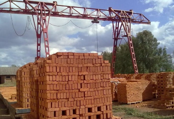 В Лебапе строительные площадки обеспечиваются жжёным кирпичом