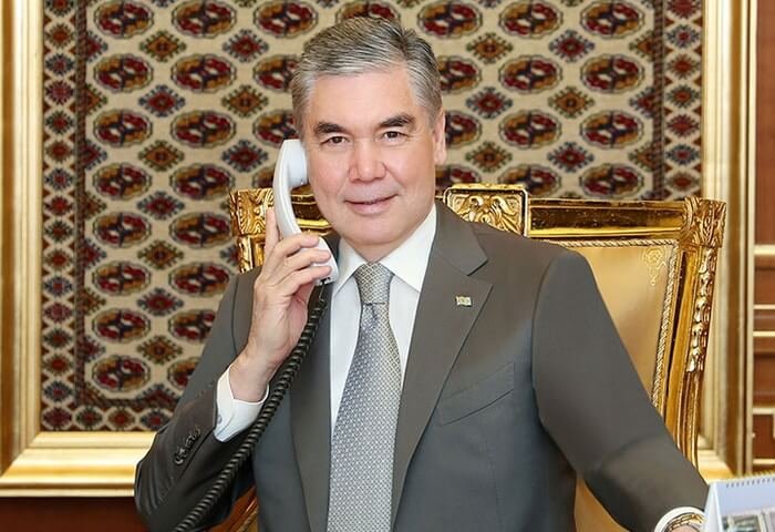 Turkmen Halk Maslahaty Chairman Holds Telephone Conversation with Tajik President
