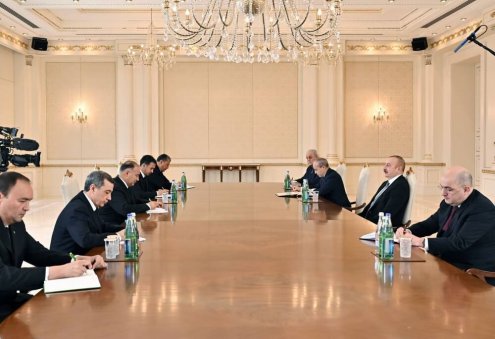 Туркменистан и Азербайджан намерены реализовать совместные проекты для расширения товарооборота