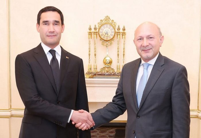 Turkmen President Meets UN Special Representative in Avaza