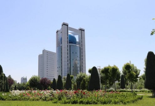 Türkmenistan HHR-iň Hökümetiniň tutuş Hytaýa wekilçilik edýän ýeke-täk Hökümetdigini tassyklaýar