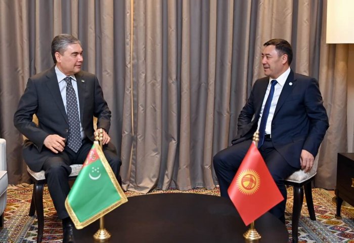 Berdimuhamedov Meets Kyrgyz President on Sidelines of Turkic Council Summit