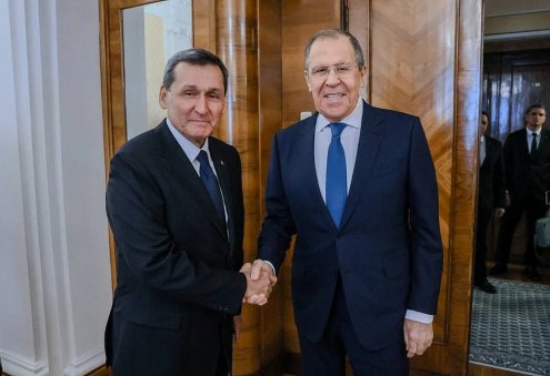Türkmenistanyň we Russiýanyň Baş diplomatlary öňde geçiriljek duşuşyklary maslahatlaşdylar