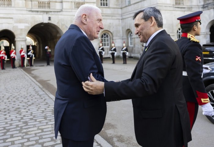 Главы МИД Центральной Азии встретились с государственным министром обороны Великобритании