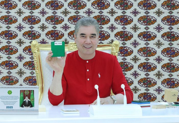 Gurbanguly Berdimuhamedow Arkadag şäheriniň gurluşygynyň barşy, taýýarlanan taslamalar bilen tanyşdy Gurbanguly Berdimuhamedow Arkadag şäheriniň gurluşygynyň barşy, taýýarlanan taslamalar bilen tanyşdy