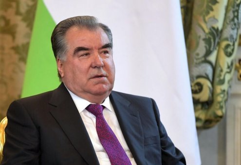 Türkmenistanyň Prezidenti kärdeşi Emomali Rahmony doglan güni bilen gutlady
