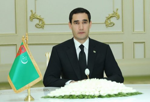 Putin Awards Order of Friendship to Turkmen President