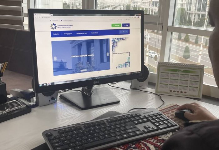 Türkmenistan'ın emtia borsası, e-ticareti geliştirmek için yeni internet sitesi kurdu