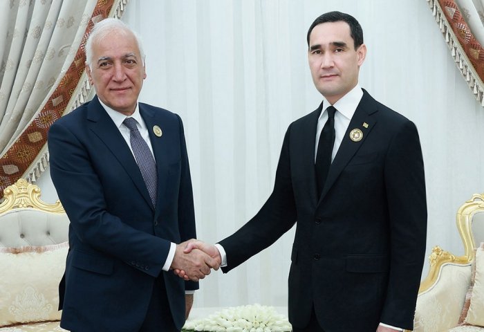 Türkmenistanyň Prezidenti Ermenistanyň we Afrika döwletleriniň liderleri bilen duşuşdy Türkmenistanyň Prezidenti Ermenistanyň we Afrika döwletleriniň liderleri bilen duşuşdy